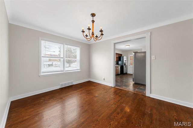 5 Santa Cruz Drive, St Louis, MO 63031