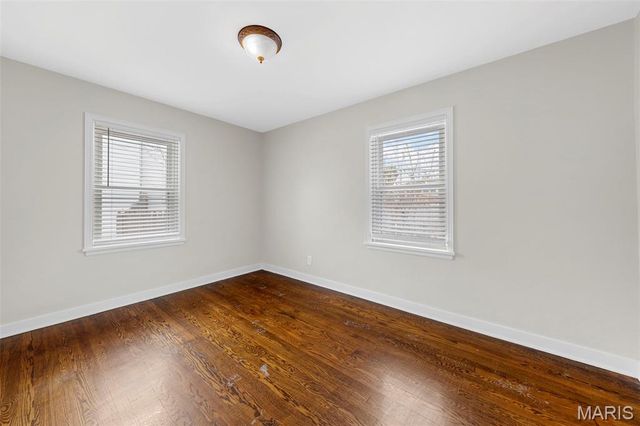 5 Santa Cruz Drive, St Louis, MO 63031