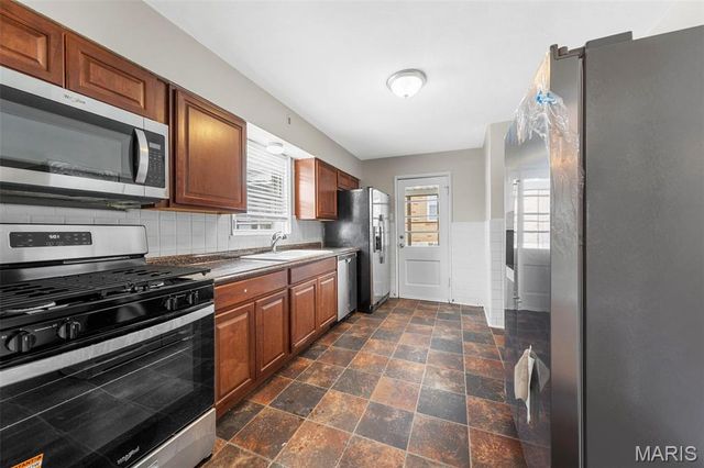 5 Santa Cruz Drive, St Louis, MO 63031