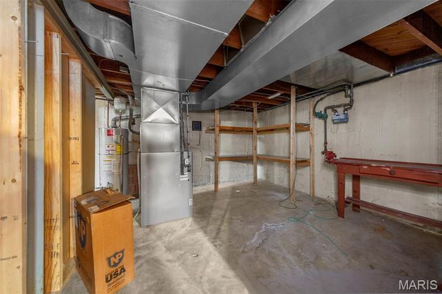 5 Santa Cruz Drive, St Louis, MO 63031