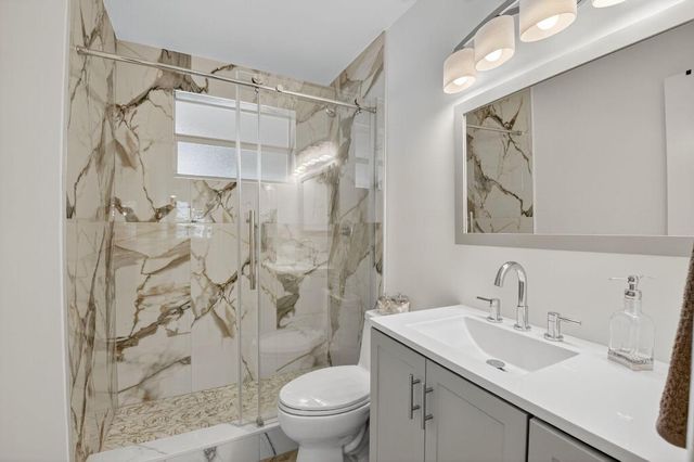 930 Osceola Drive 8, Boca Raton, FL 33432