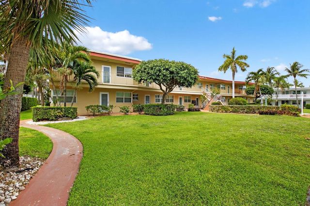 930 Osceola Drive 8, Boca Raton, FL 33432