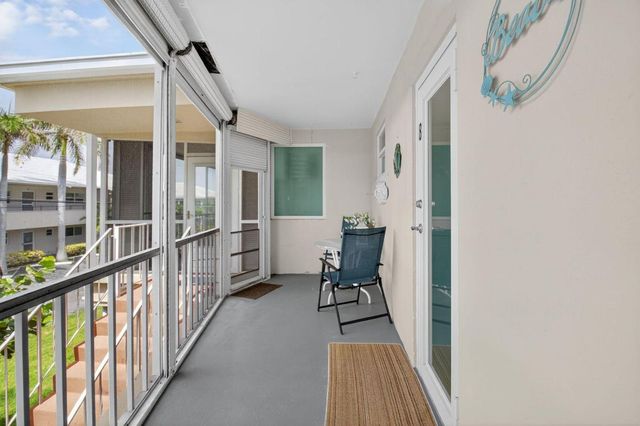 930 Osceola Drive 8, Boca Raton, FL 33432