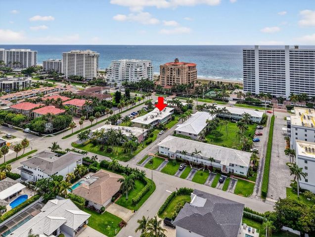 930 Osceola Drive 8, Boca Raton, FL 33432