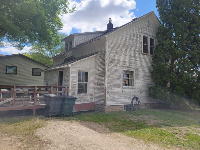 323 Janesville Street, Footville, WI 53548