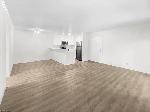 766 Central AVE 113, Naples, FL 34102