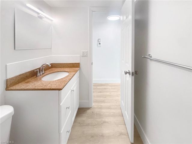 766 Central AVE 113, Naples, FL 34102