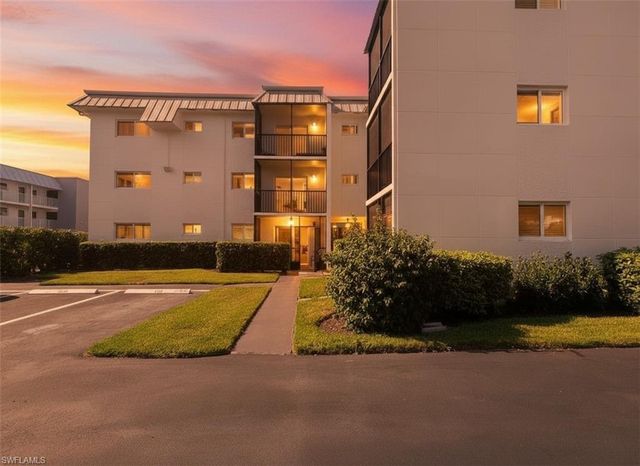 766 Central AVE 113, Naples, FL 34102