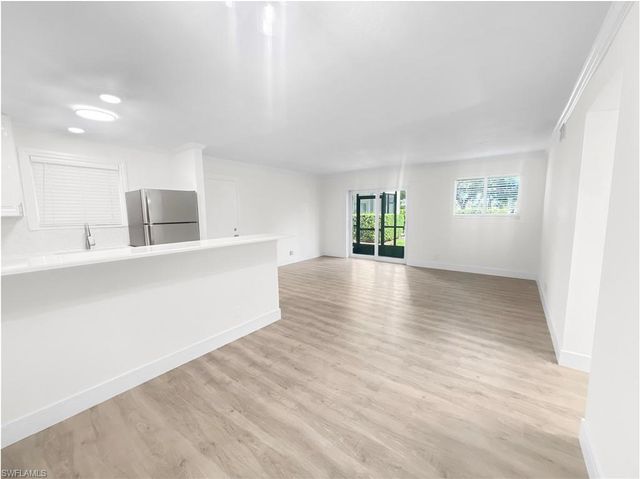 766 Central AVE 113, Naples, FL 34102
