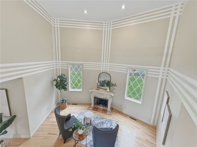 1887 Pearce Circle, Salem, OH 44460