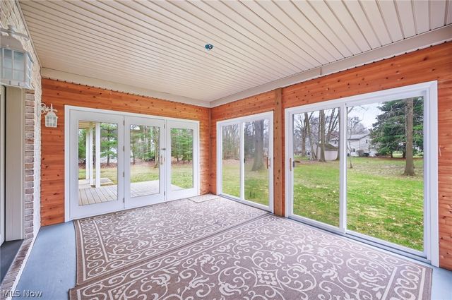 1887 Pearce Circle, Salem, OH 44460