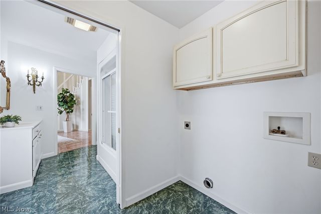 1887 Pearce Circle, Salem, OH 44460