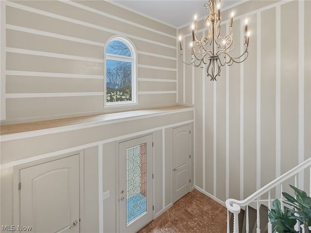 1887 Pearce Circle, Salem, OH 44460