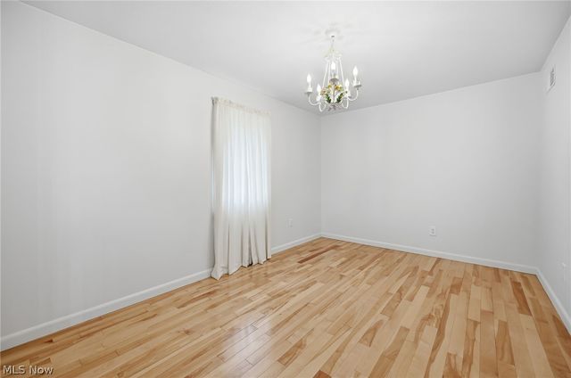 1887 Pearce Circle, Salem, OH 44460