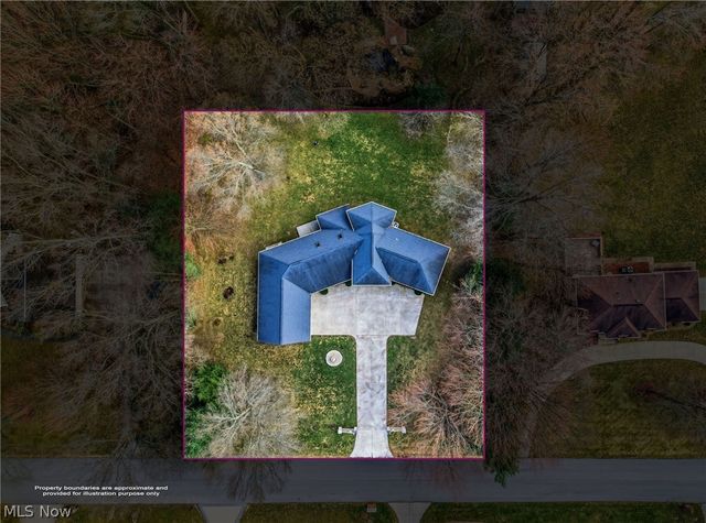 1887 Pearce Circle, Salem, OH 44460