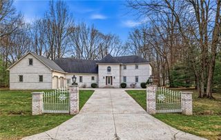 1887 Pearce Circle, Salem, OH 44460