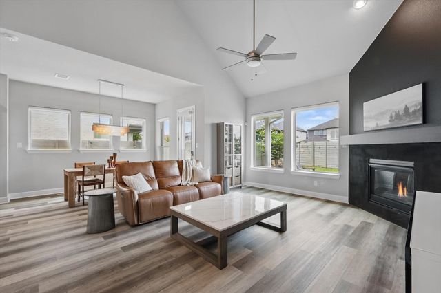 1302 20th Street, Argyle, TX 76226