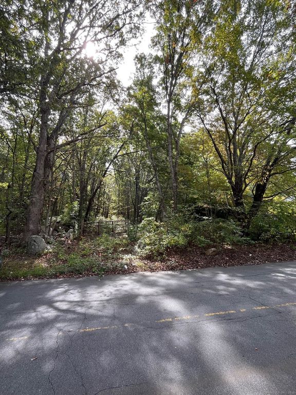 Coe Road, Wolcott, CT 06716