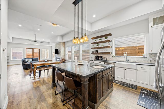 2011 N Prairie Avenue 2011, Dallas, TX 75204