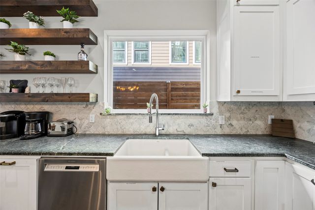 2011 N Prairie Avenue 2011, Dallas, TX 75204