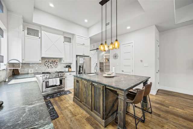 2011 N Prairie Avenue 2011, Dallas, TX 75204