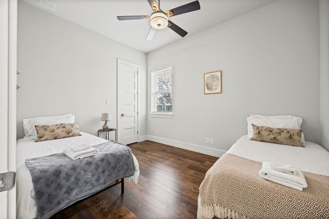 2011 N Prairie Avenue 2011, Dallas, TX 75204