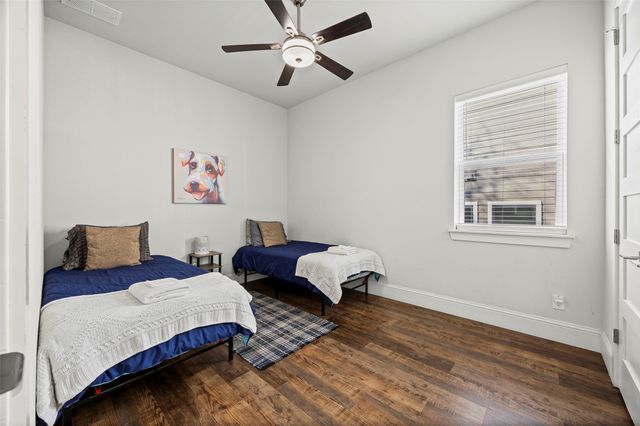 2011 N Prairie Avenue 2011, Dallas, TX 75204