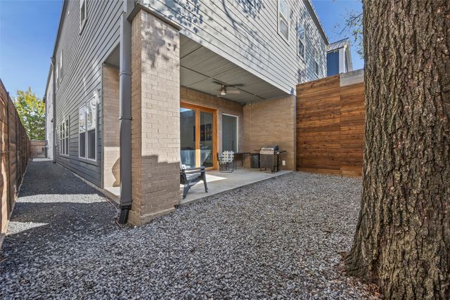 2011 N Prairie Avenue 2011, Dallas, TX 75204