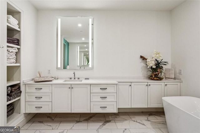 2520 Peachtree Road 602, Atlanta, GA 30305