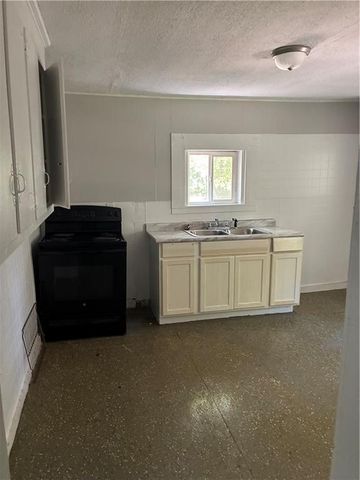 2850 Edgewood Street, Mobile, AL 36607