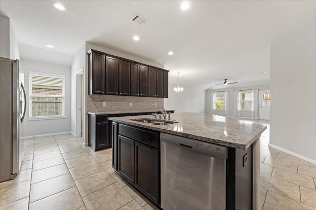 3010 Specklebelly Drive, Baytown, TX 77521