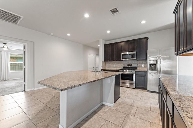 3010 Specklebelly Drive, Baytown, TX 77521