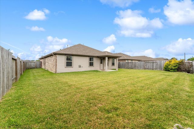 3010 Specklebelly Drive, Baytown, TX 77521