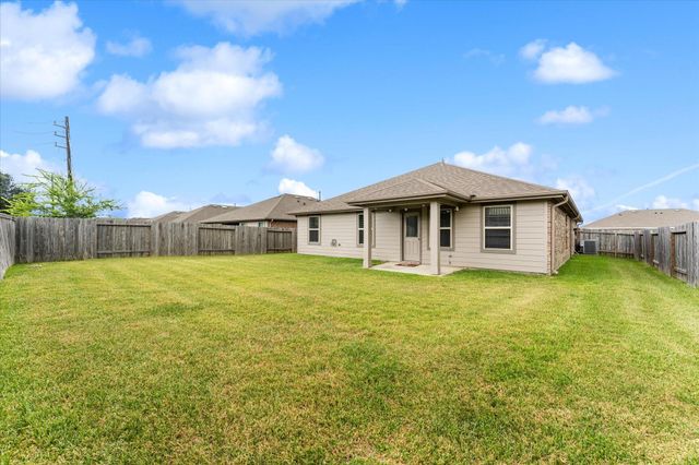 3010 Specklebelly Drive, Baytown, TX 77521