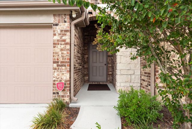 3010 Specklebelly Drive, Baytown, TX 77521