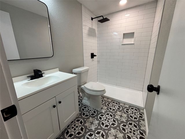 618 Brockett Street, Aubrey, TX 76227