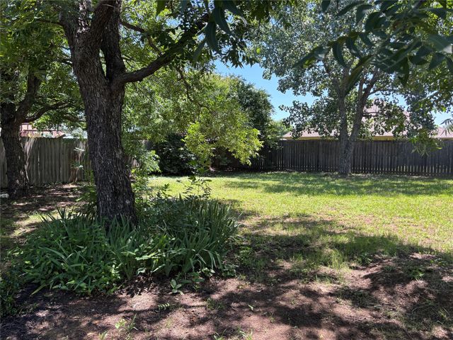 618 Brockett Street, Aubrey, TX 76227