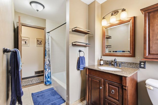 732 Vicky Lane, Lino Lakes, MN 55014