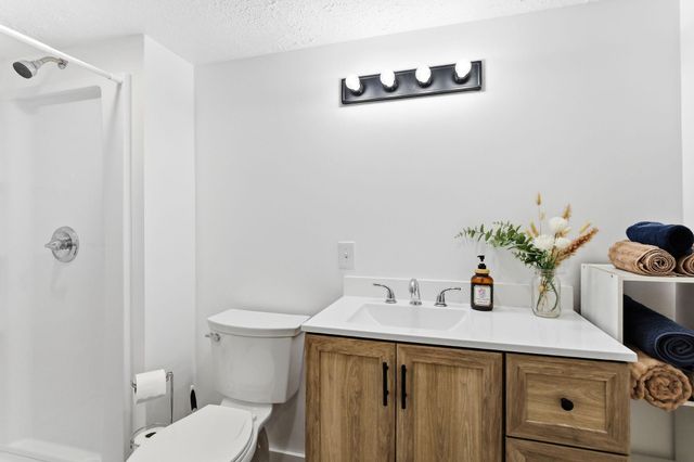 732 Vicky Lane, Lino Lakes, MN 55014