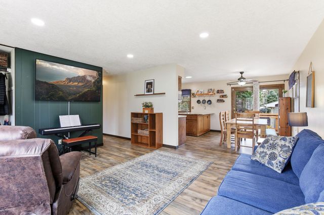 732 Vicky Lane, Lino Lakes, MN 55014