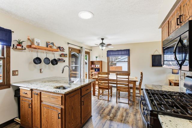 732 Vicky Lane, Lino Lakes, MN 55014