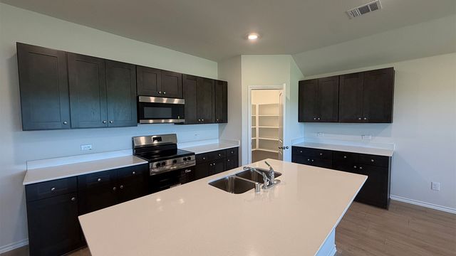 2007 Reveille Way, Terrell, TX 75160