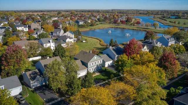 2385 Barnhart Street, West Chicago, IL 60185