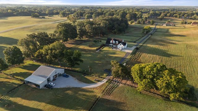 1421 Lawrence Ln, Springfield, TN 37172