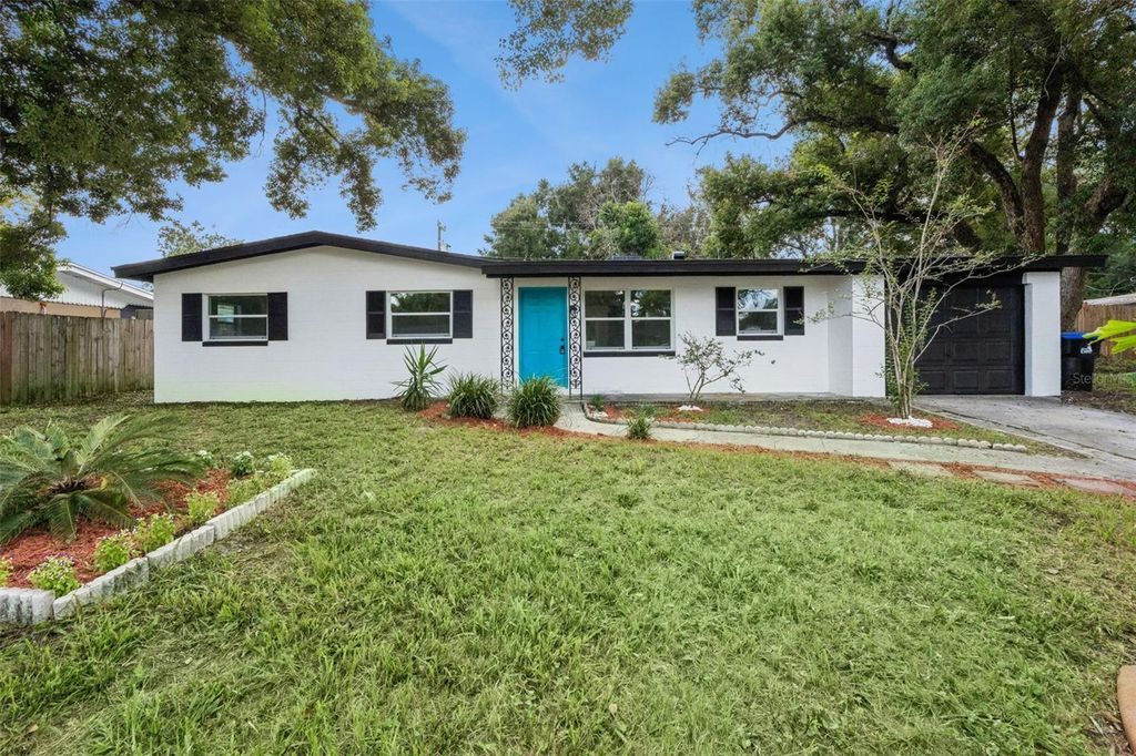 Image 1 of property listing at 3500 SUTTON DRIVE, Orlando, FL 32810