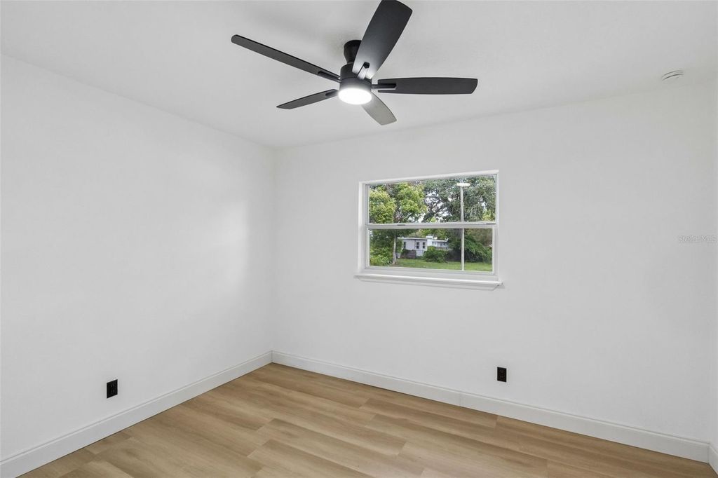 Image 14 of property listing at 3500 SUTTON DRIVE, Orlando, FL 32810