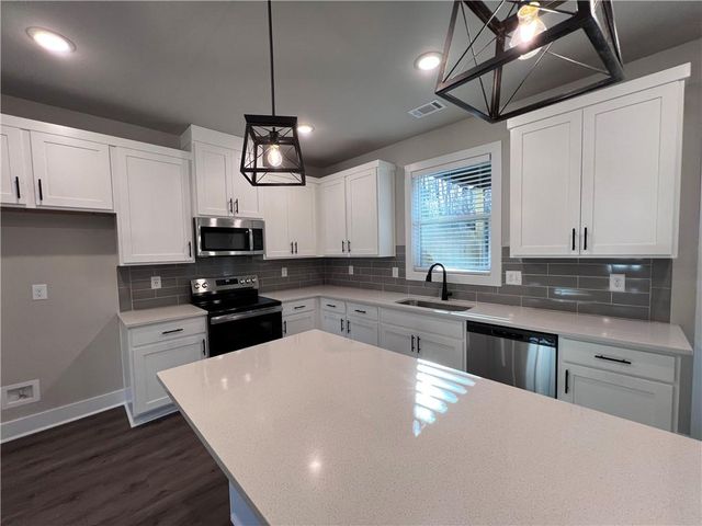 28 Rock Park Way 23, Tucker, GA 30084