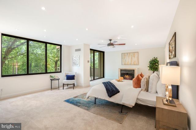 5225 POOKS HILL RD #520N, Bethesda, MD 20814