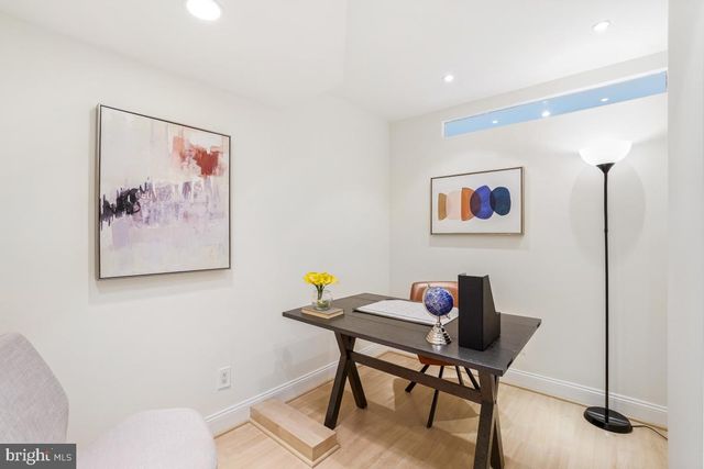 5225 POOKS HILL RD #520N, Bethesda, MD 20814