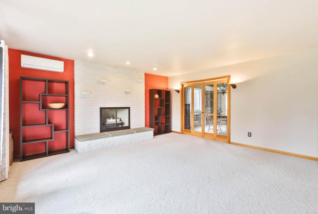 218 THREE SQUARE HOLLOW RD, Newburg, PA 17240